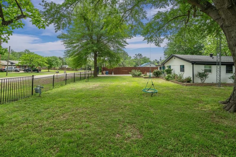 965 Farm Road 900 N, Saltillo TX 75478 - Photo 39