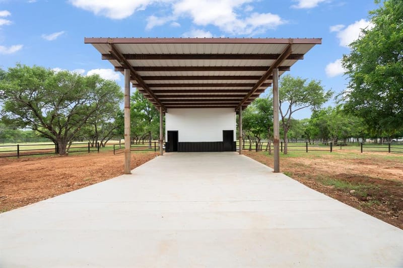 675 County Road 463, Stephenville TX 76401 - Photo 33