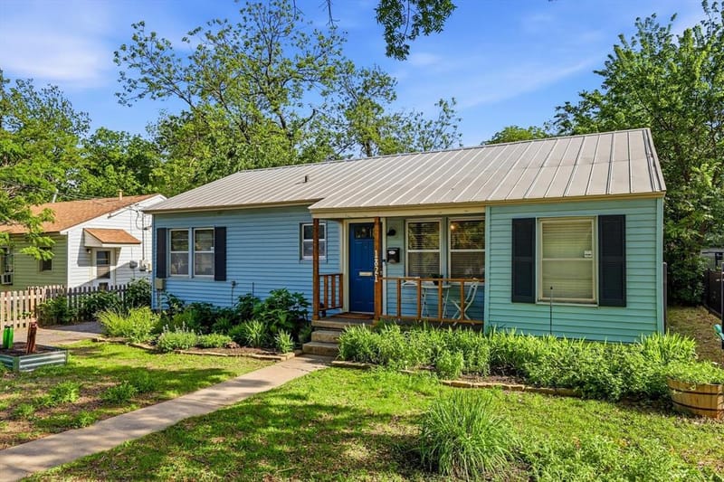 1821 Sena Street, Denton TX 76201 - Photo 2