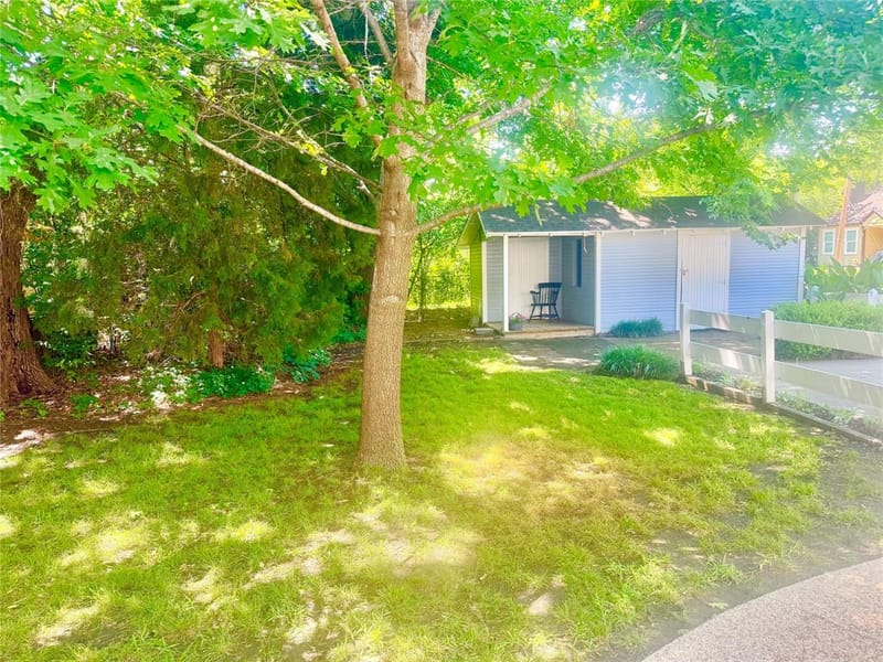725 Bolivar Street, Denton TX 76201 - Photo 35