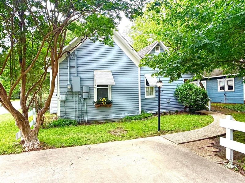 725 Bolivar Street, Denton TX 76201 - Photo 31