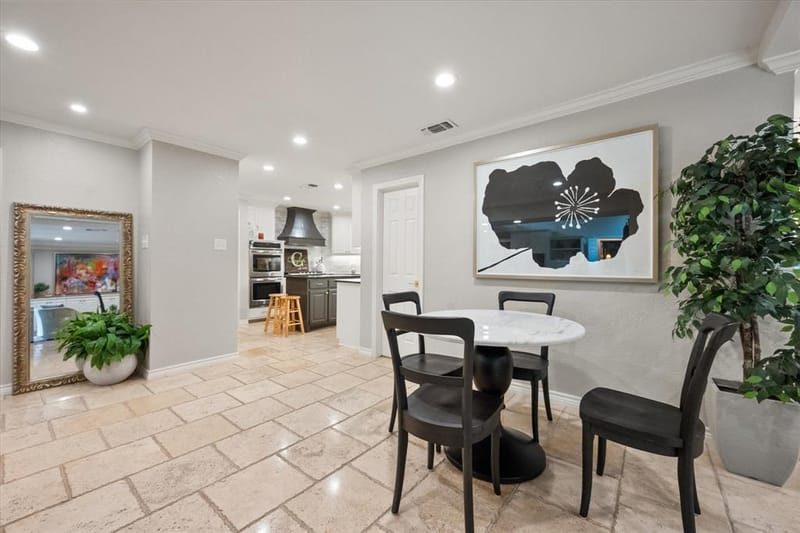 907 Loch Lomond Drive, Arlington TX 76012 - Photo 16