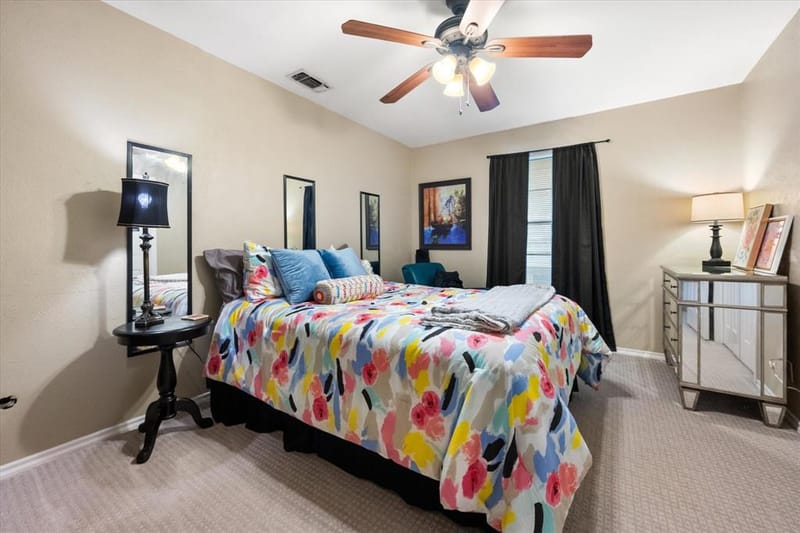 907 Loch Lomond Drive, Arlington TX 76012 - Photo 34