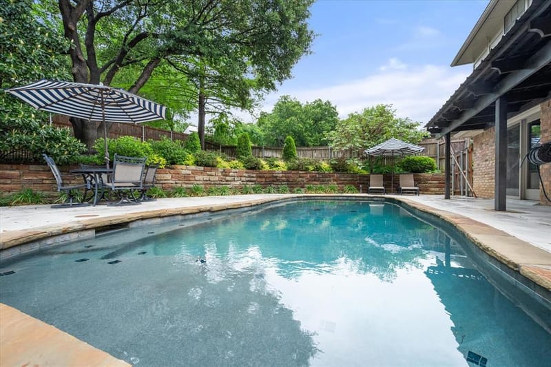907 Loch Lomond Drive, Arlington TX 76012 - Photo 37