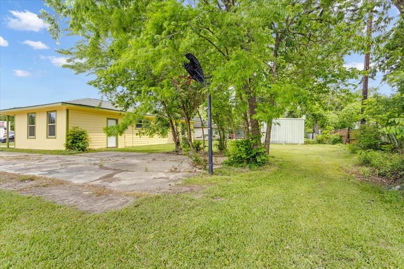 200 Victory Street, Bonham TX 75418 - Photo 25