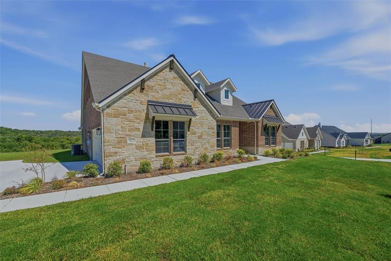 425 Texas Sage Trail, Weatherford TX 76082 - Photo 4