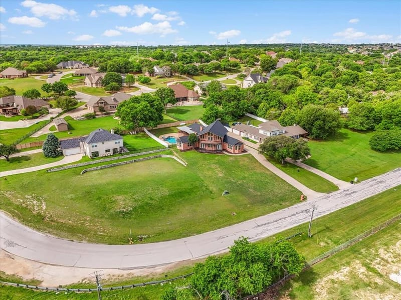203 W Lake Drive, Weatherford TX 76087 - Photo 36