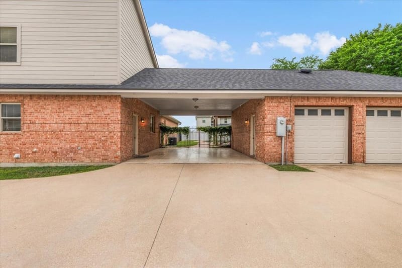 203 W Lake Drive, Weatherford TX 76087 - Photo 33