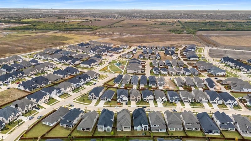 3917 Linear Drive, Celina TX 75078 - Photo 38