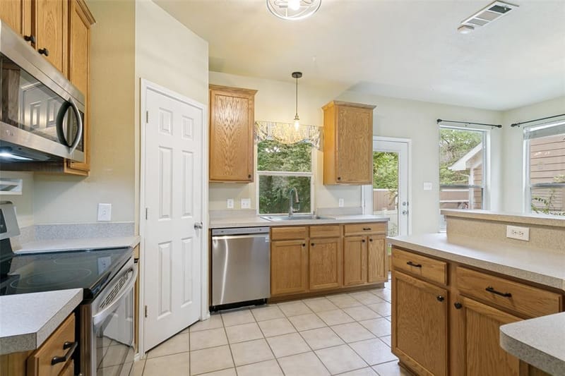 9917 Cherry Hill Lane, Providence Village TX 76227 - Photo 8