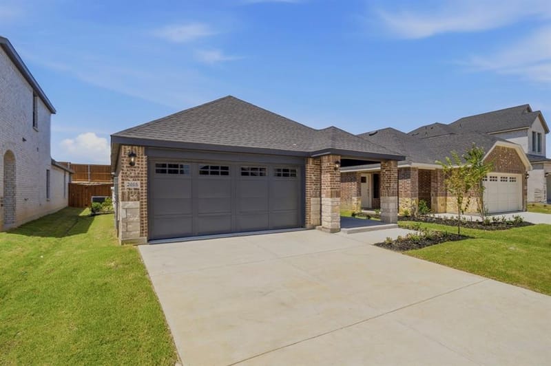 2005 Whispering Lane, Celina TX 75009 - Photo 4