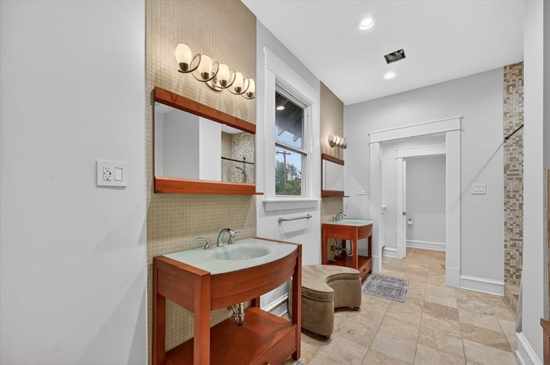 802 Haines Avenue, Dallas TX 75208 - Photo 24