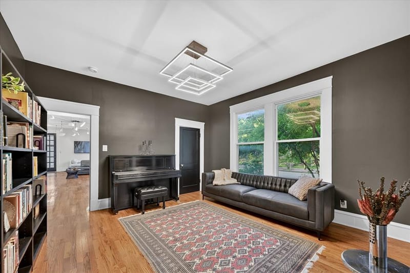802 Haines Avenue, Dallas TX 75208 - Photo 11