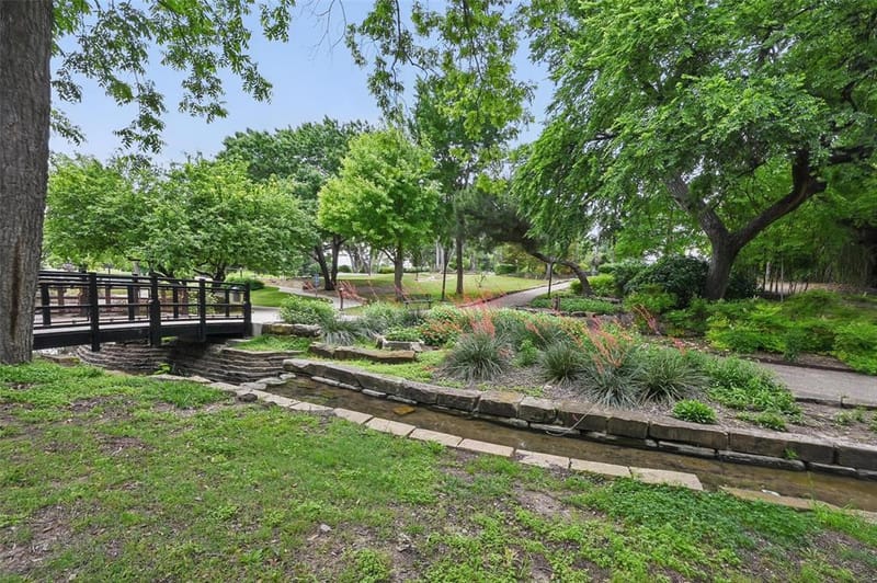802 Haines Avenue, Dallas TX 75208 - Photo 29