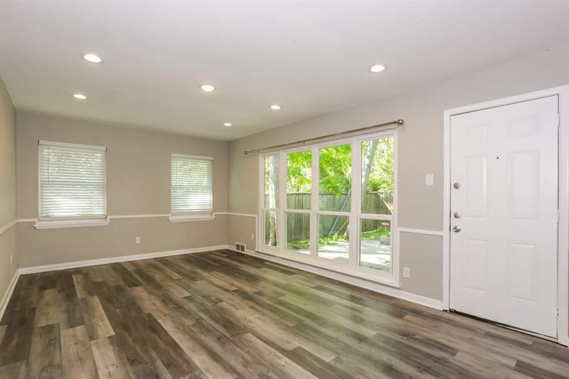7347 Maringo Drive, Dallas TX 75227 - Photo 2