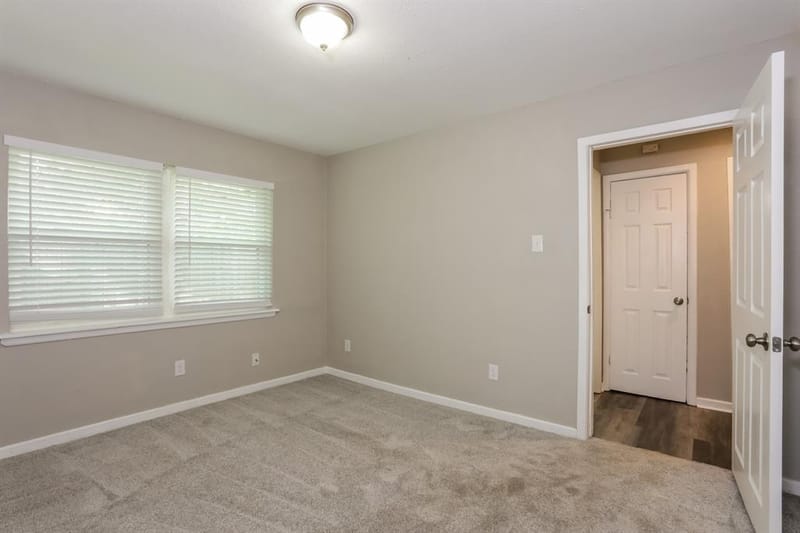 7347 Maringo Drive, Dallas TX 75227 - Photo 15