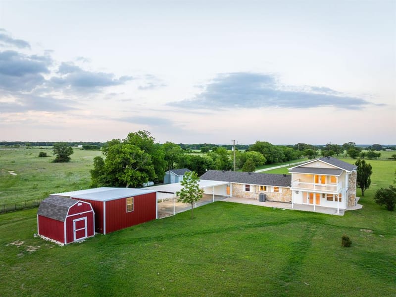 503 Oak Knoll Lane, Elm Mott TX 76640 - Photo 9