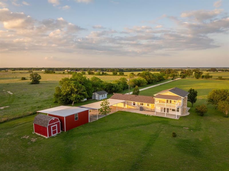 503 Oak Knoll Lane, Elm Mott TX 76640 - Photo 8