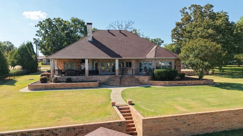 180 Surls Drive, Mabank TX 75156