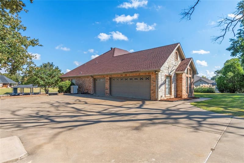 180 Surls Drive, Mabank TX 75156 - Photo 5