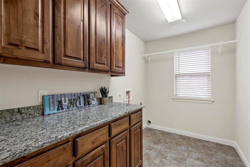 210 Donna Circle, Granbury TX 76049 - Photo 27