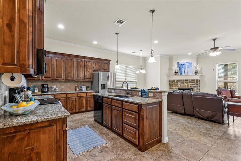 210 Donna Circle, Granbury TX 76049 - Photo 13