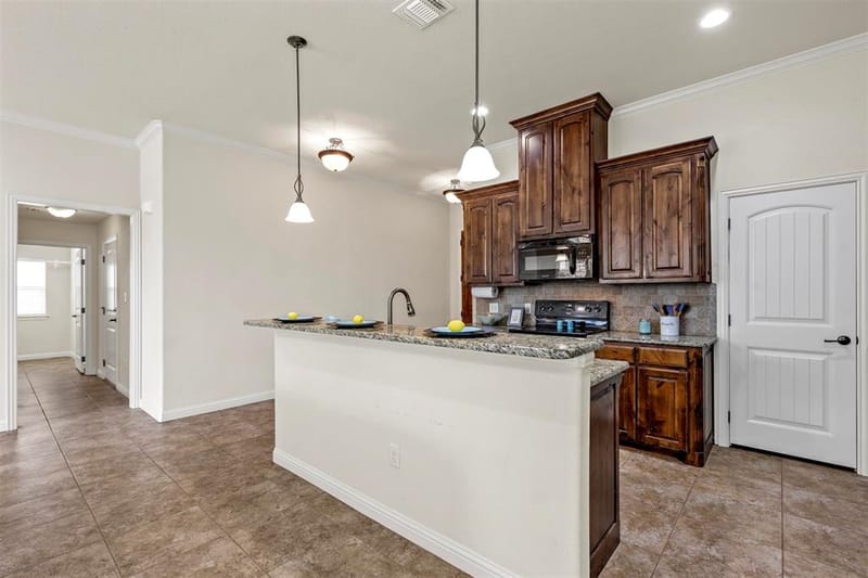 210 Donna Circle, Granbury TX 76049 - Photo 12