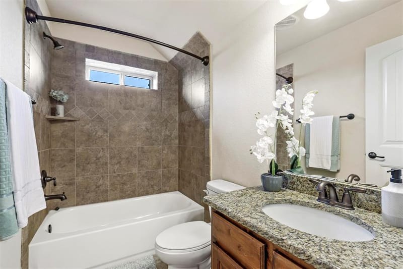 210 Donna Circle, Granbury TX 76049 - Photo 24
