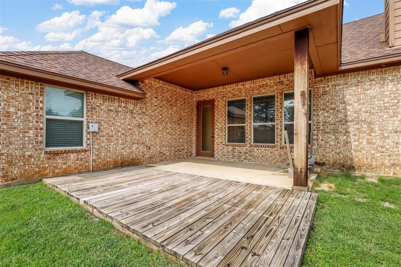 210 Donna Circle, Granbury TX 76049 - Photo 29