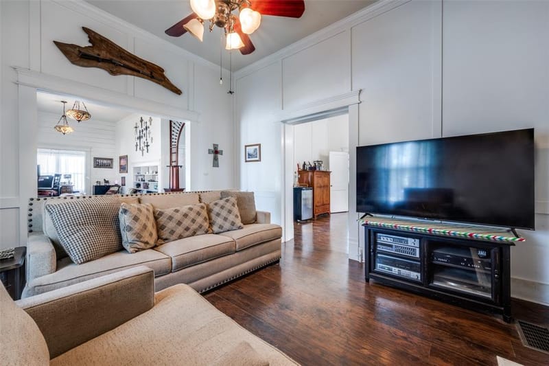 310 E Tarrant Street, Bowie TX 76230 - Photo 13