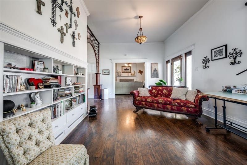 310 E Tarrant Street, Bowie TX 76230 - Photo 8