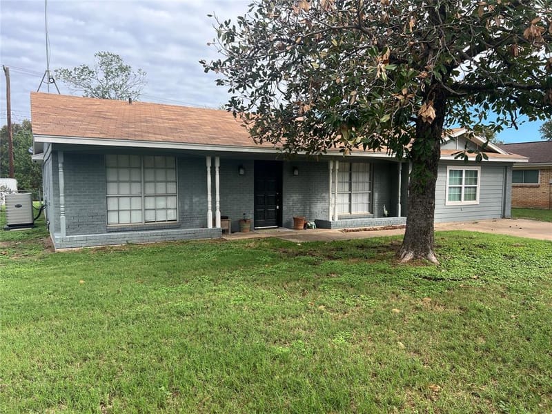 2809 N Murco Drive, Mineral Wells TX 76067