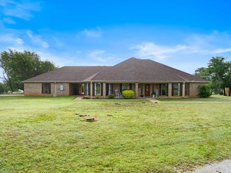 719 Private Road 897, Stephenville TX 76401 - Photo 2