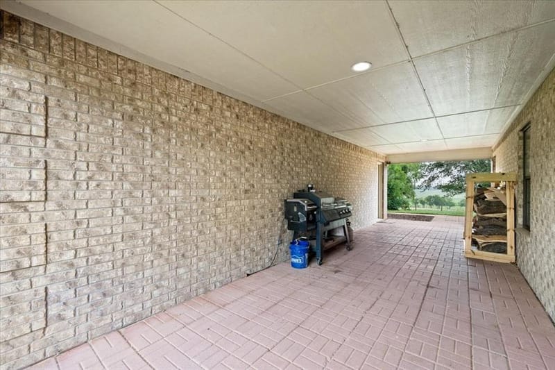 719 Private Road 897, Stephenville TX 76401 - Photo 36