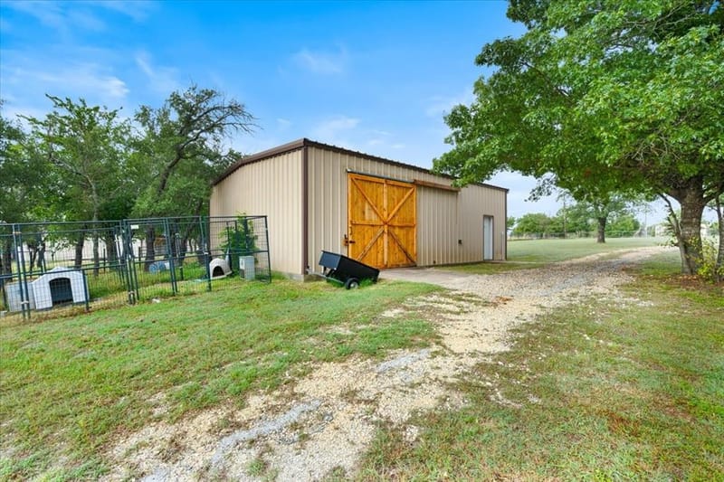 719 Private Road 897, Stephenville TX 76401 - Photo 39