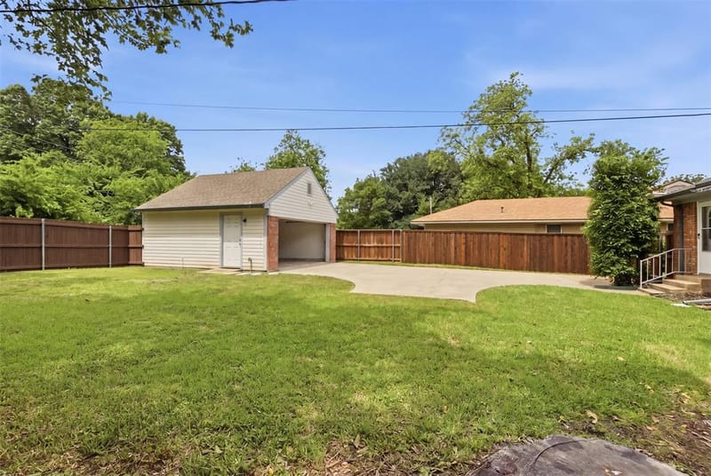 4419 Abrams Road, Dallas TX 75214 - Photo 23