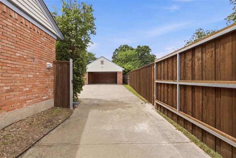4419 Abrams Road, Dallas TX 75214 - Photo 28