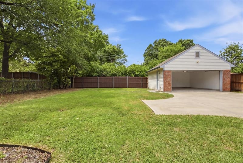 4419 Abrams Road, Dallas TX 75214 - Photo 24