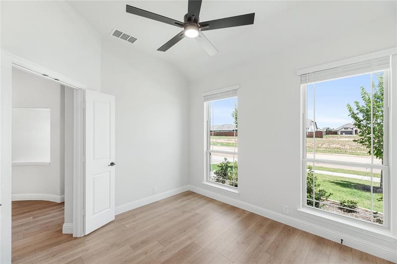 420 Carnero Drive, Granbury TX 76048 - Photo 7