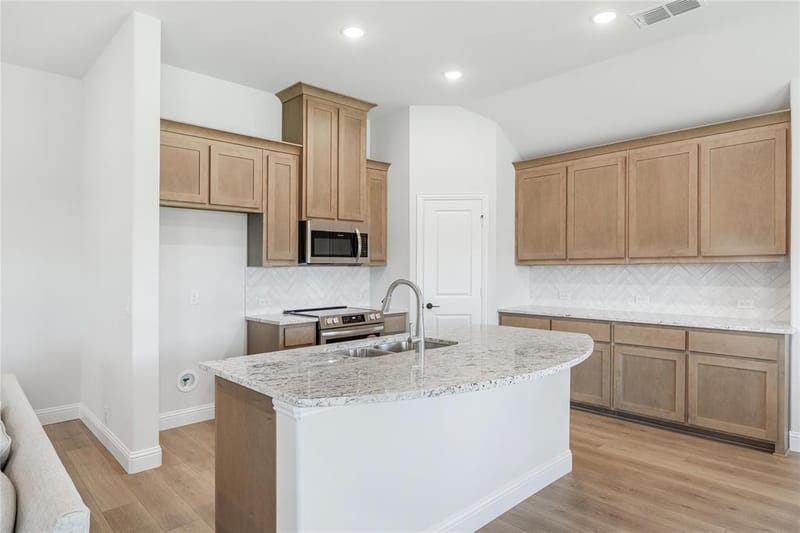 420 Carnero Drive, Granbury TX 76048 - Photo 14