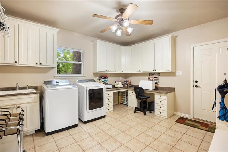 7404 Fox Fire Court, Granbury TX 76049 - Photo 22