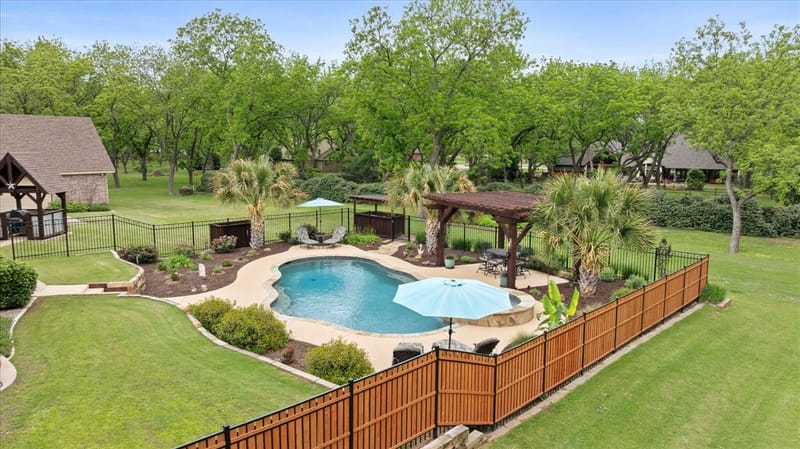 7404 Fox Fire Court, Granbury TX 76049 - Photo 36