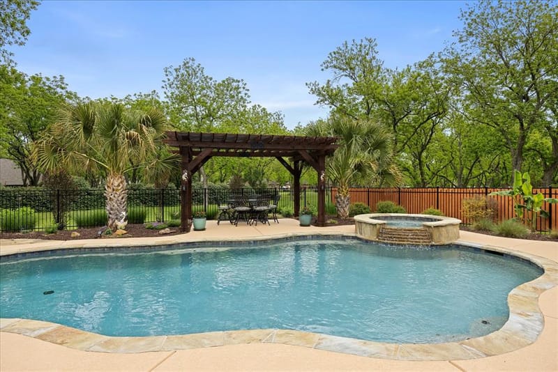 7404 Fox Fire Court, Granbury TX 76049 - Photo 34