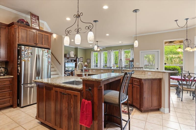 7404 Fox Fire Court, Granbury TX 76049 - Photo 15
