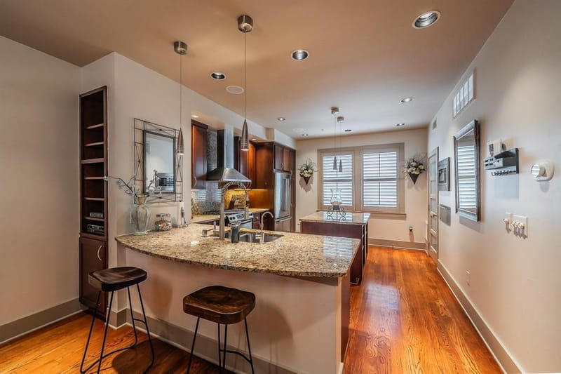 6350 Oriole Drive, Dallas TX 75209 - Photo 10