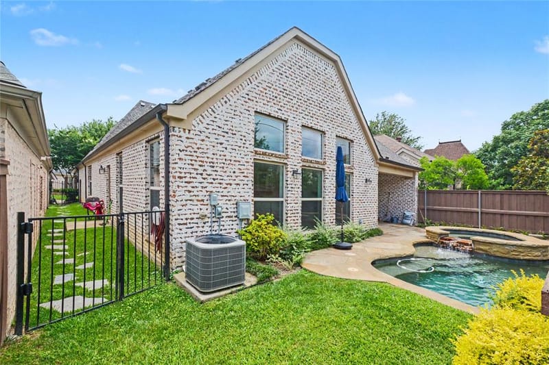 6146 Stapleford Circle, Dallas TX 75252 - Photo 14