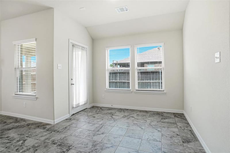 3017 Cliffview Drive, Sanger TX 76266 - Photo 5