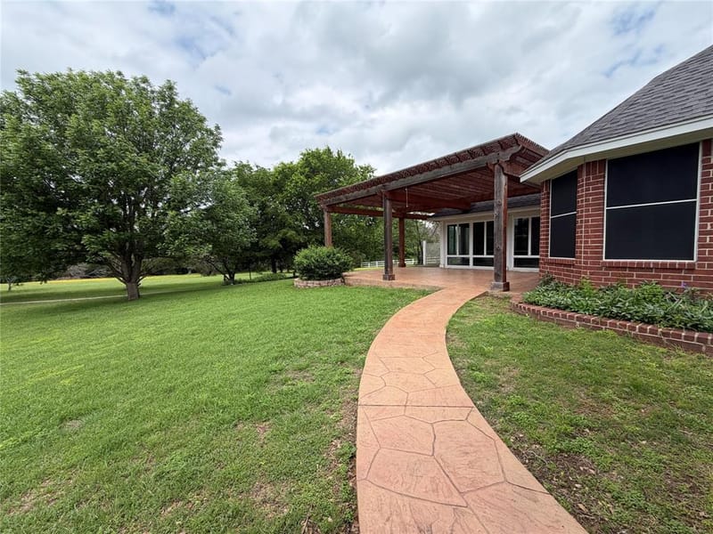 8816 Cleburne Highway, Granbury TX 76049 - Photo 15