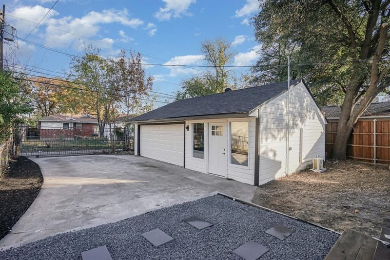 7518 Caillet Street, Dallas TX 75209 - Photo 29