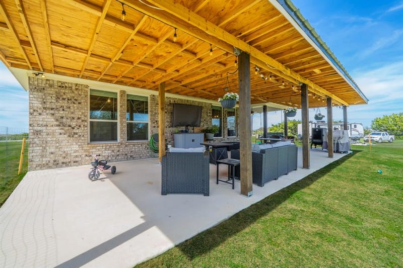 2001 Redemption Drive, Weatherford TX 76088 - Photo 24